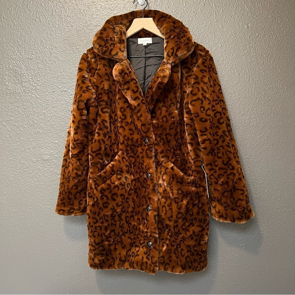 Revolve, Privacy Please Addison Coat in Leopard - Picture 2 of 12